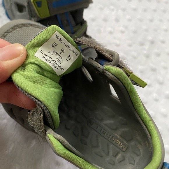 Merrell Toddler Shoes (size 6) - Picture 6 of 6